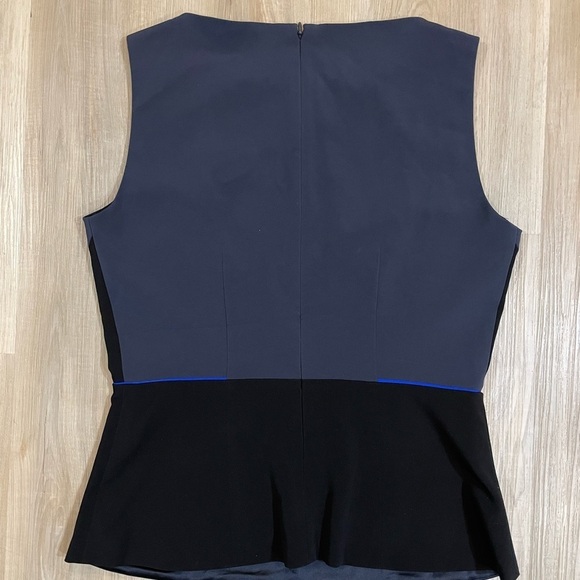 Elie Tahari Blue Women’s Top Size 8 Like New - Picture 4 of 8